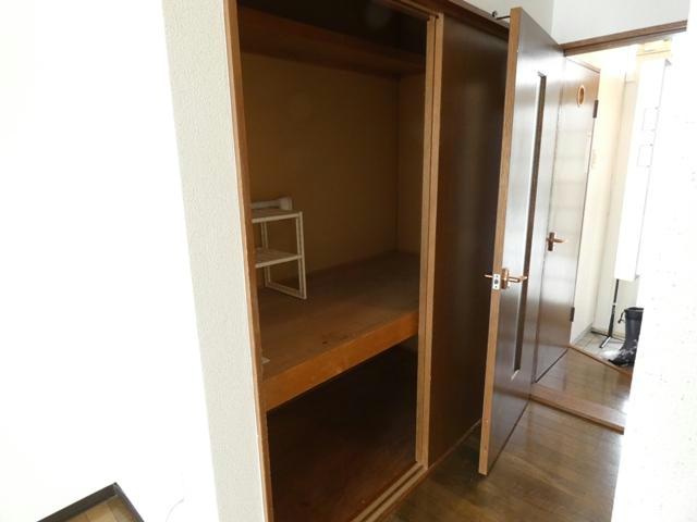 グレースコート（緑ヶ岡）の収納