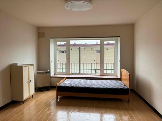 グレースコート（緑ヶ岡）の居間・リビング