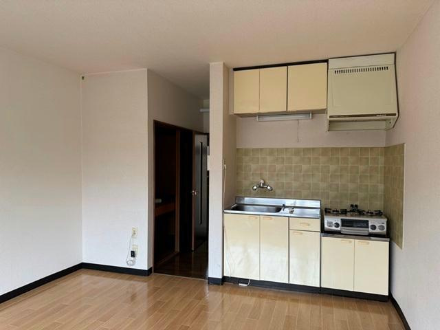 グレースコート（緑ヶ岡）の居間・リビング