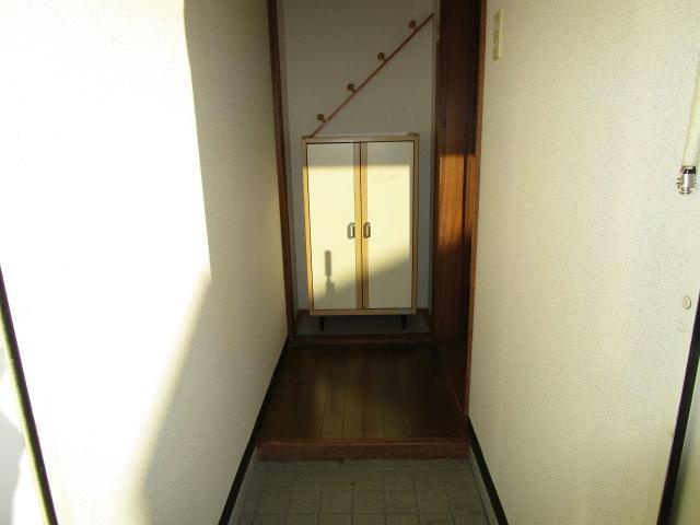 グレースコート（緑ヶ岡）の玄関