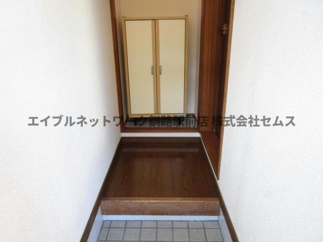グレースコート（緑ヶ岡）の玄関