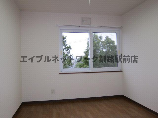 エーコー桜ヶ岡の居間・リビング
