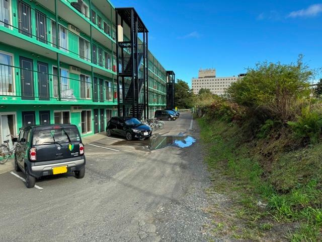 パークサイド貴の駐車場