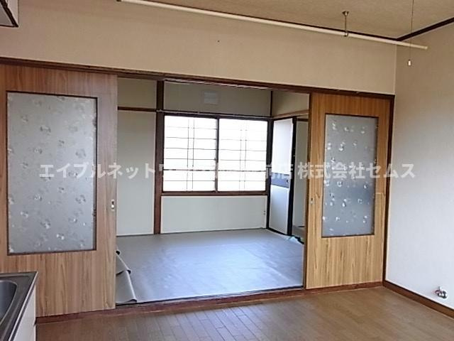 ハイツきくち（紫雲台）の居間・リビング