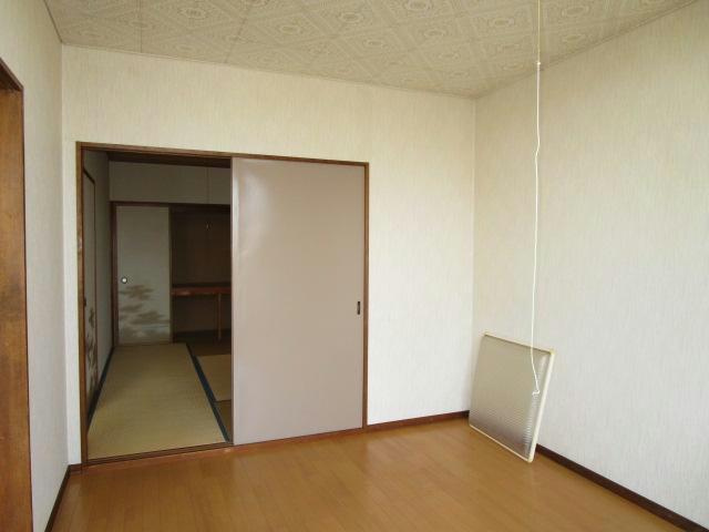 第一晴富ハイツの内装