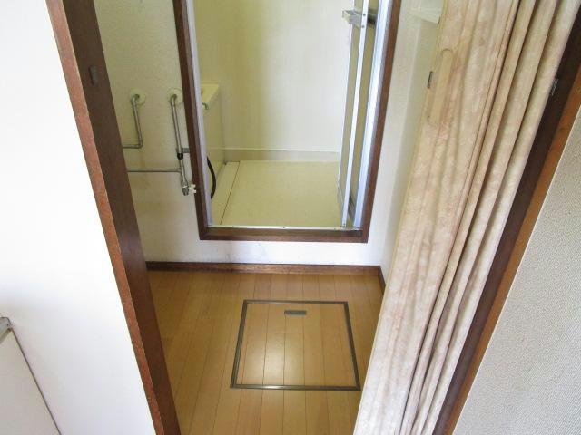 第一晴富ハイツの洗面所