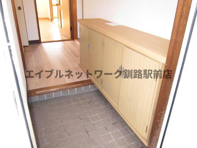 ハイツ藤の玄関