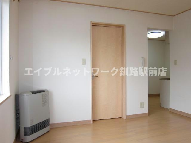 対馬マンション（米町）の居間・リビング