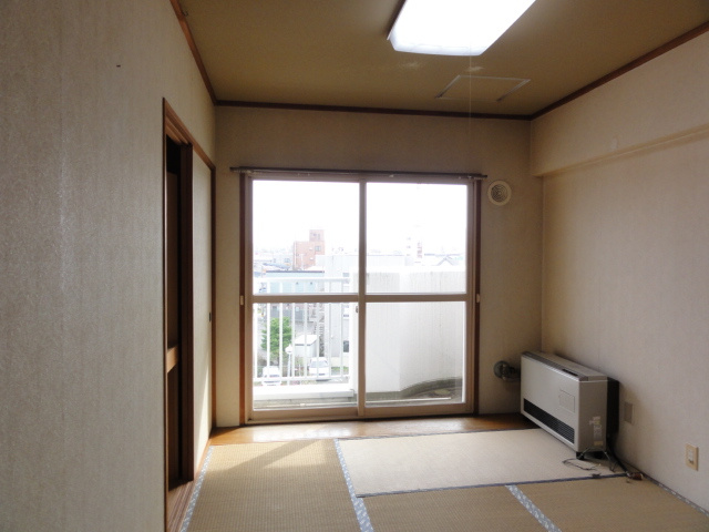 ハイツシャロムの和室
