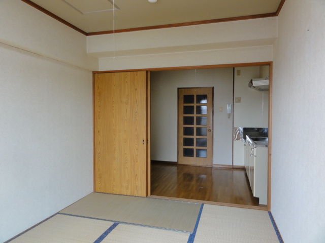 ハイツシャロムの和室