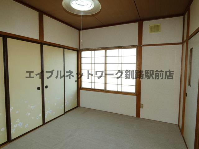 渡部マンションの洋室