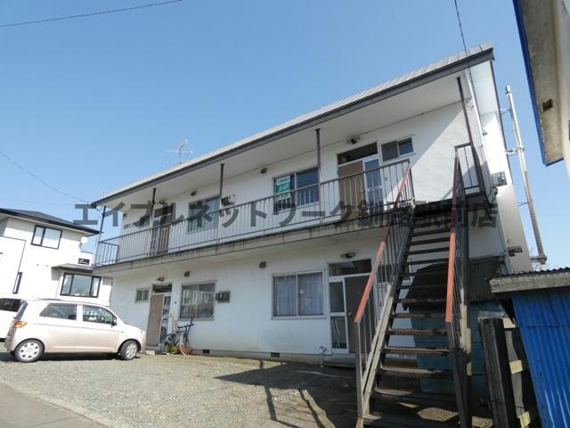 渡部マンションの外観