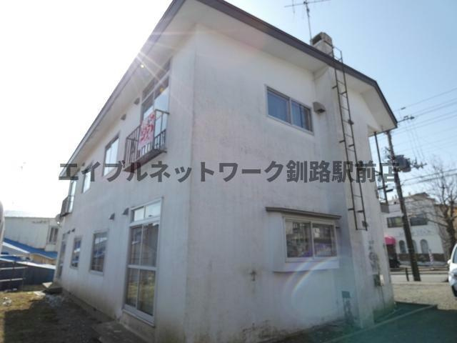 渡部マンションの外観
