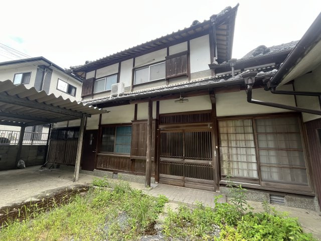 小山田町貸家の外観