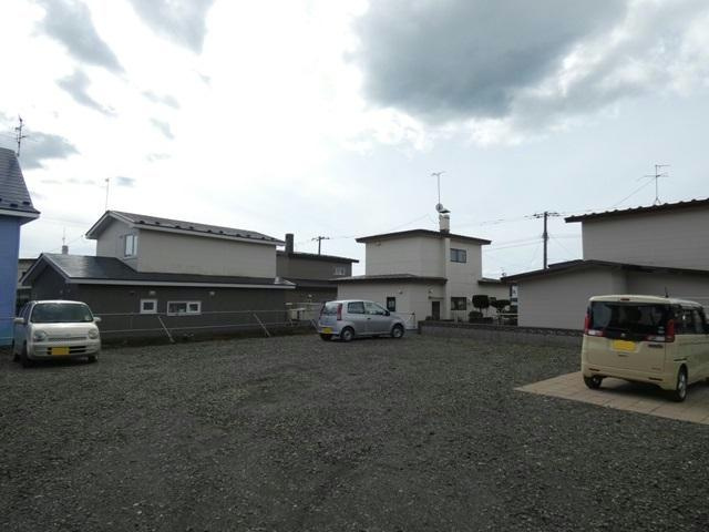 ハイツにしむらの駐車場