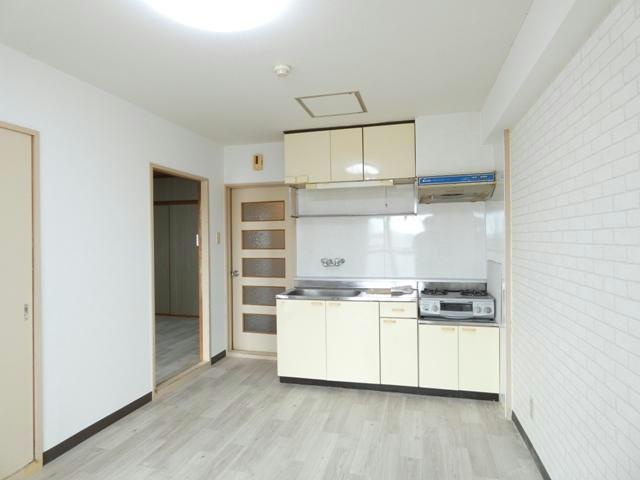 ハイツテクノスの居間・リビング