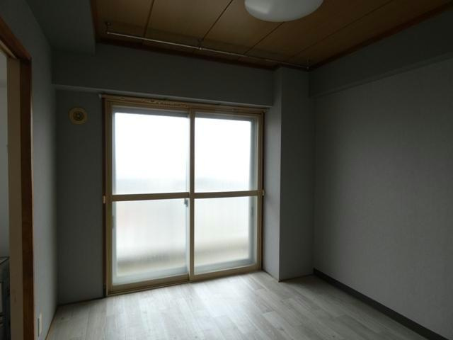 ハイツテクノスの居間・リビング