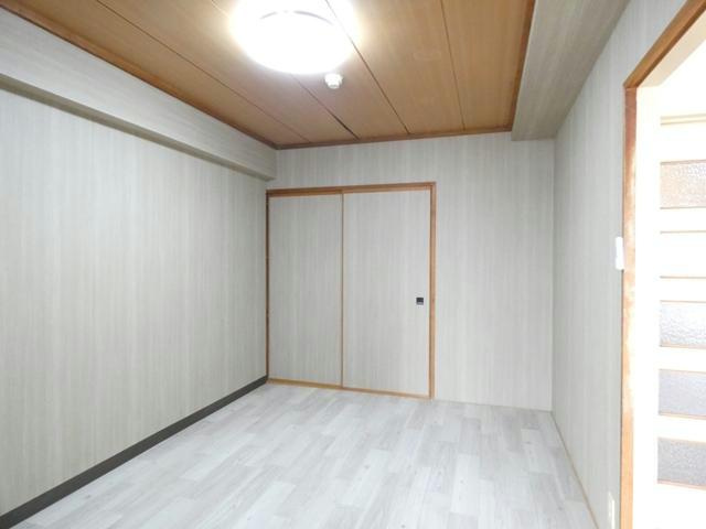 ハイツテクノスの居間・リビング