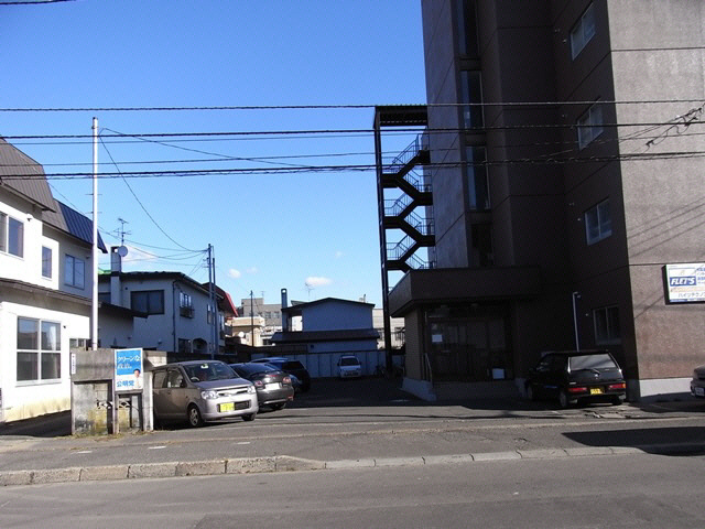 ハイツテクノスのエントランス