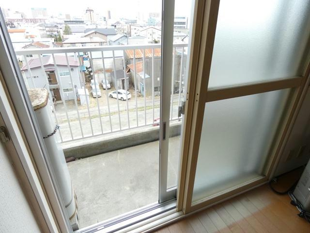 ハイツテクノスのバルコニー