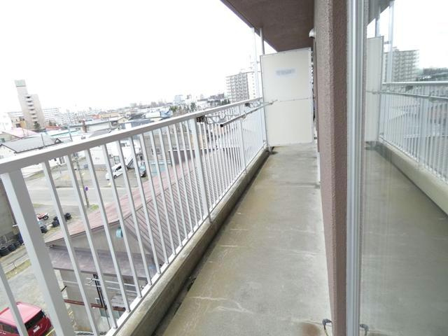 ハイツテクノスのバルコニー