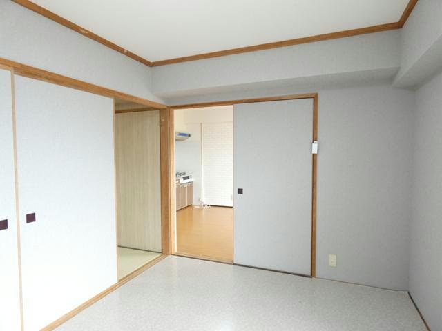 ハイツテクノスの居間・リビング