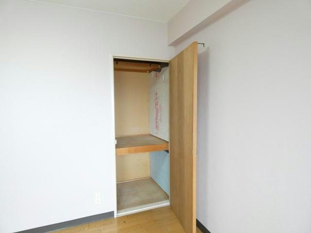 ハイツテクノスの収納