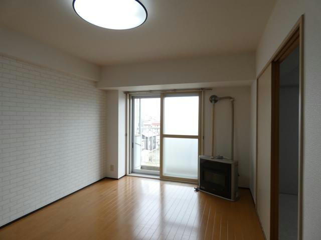 ハイツテクノスの居間・リビング