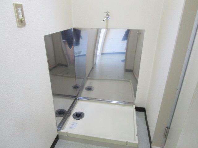 クレインマンションの洗面所