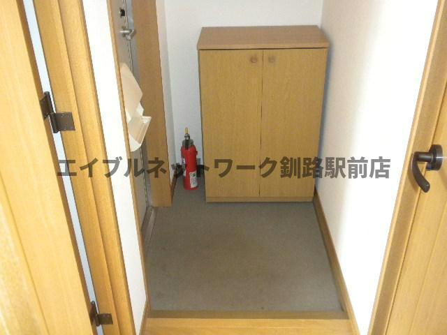 ドマーニ共栄の玄関