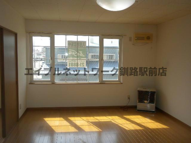 ドマーニ共栄の居間・リビング