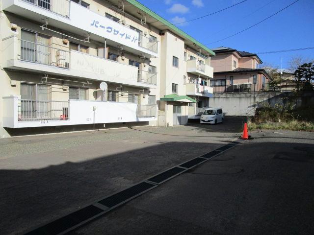 パークサイドＮの駐車場
