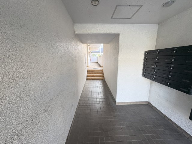 サンパレス市川のロビー