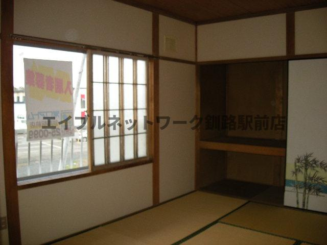 望洋ハイツの和室