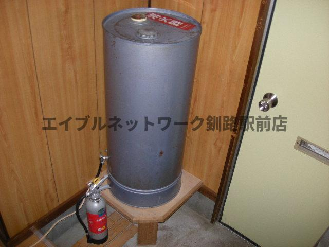 望洋ハイツの玄関