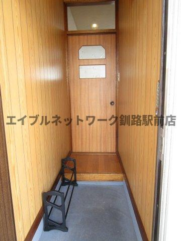 コーポひがしＡの玄関