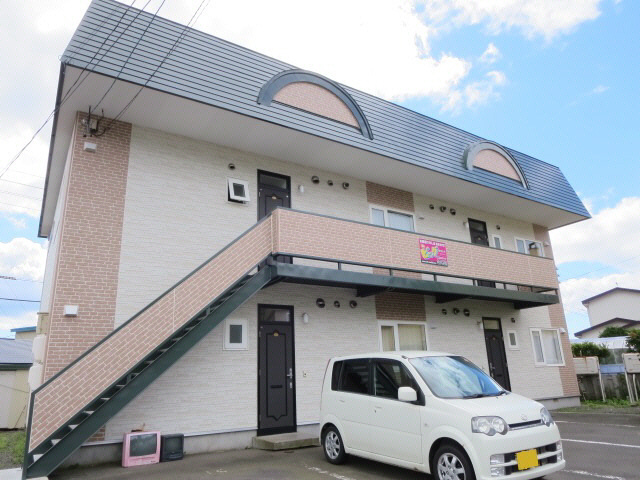 ハイツKARENの外観