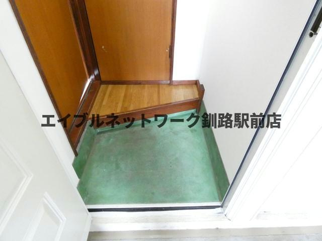 ルコニュー釧路荘の玄関