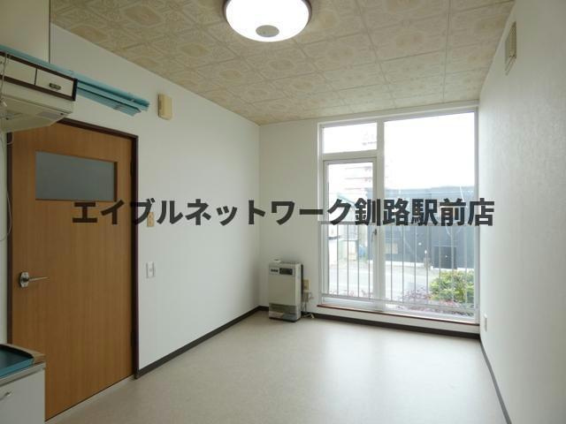 ルコニュー釧路荘の居間・リビング