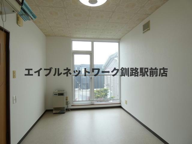 ルコニュー釧路荘の居間・リビング