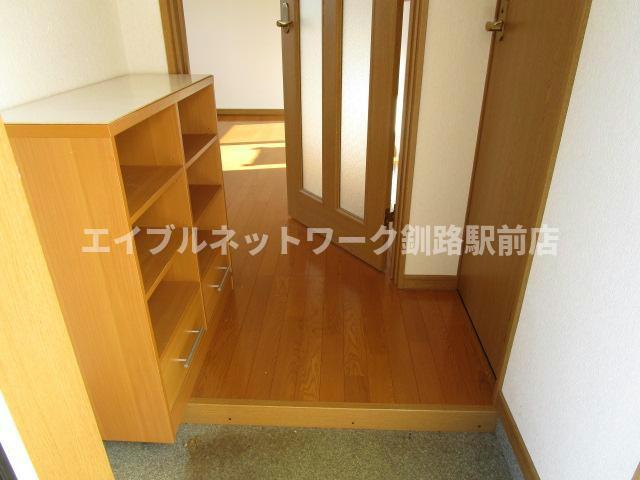 第２カトレアハイツの玄関