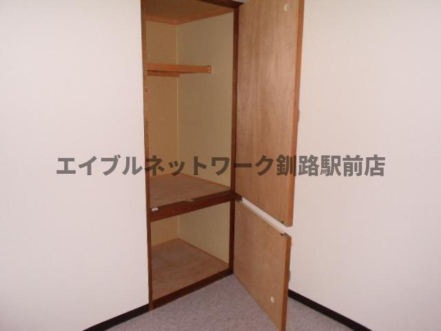 仲浜ハイツの収納