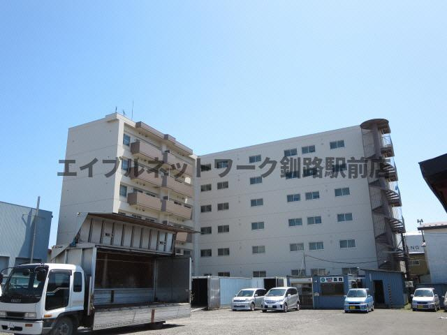 仲浜ハイツの外観