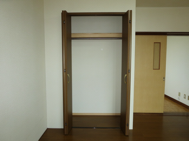 セントラルハイツ（川上町）の収納