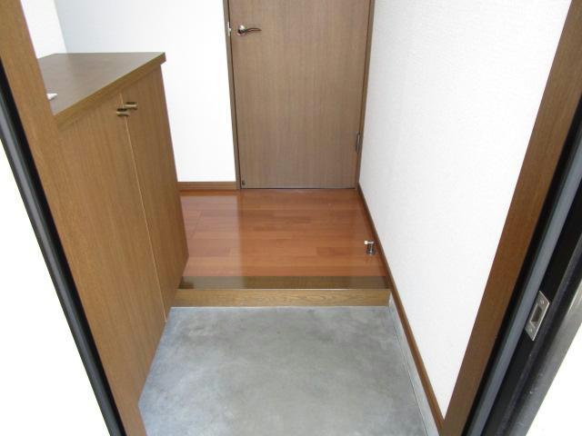 カーサミリオーネの玄関