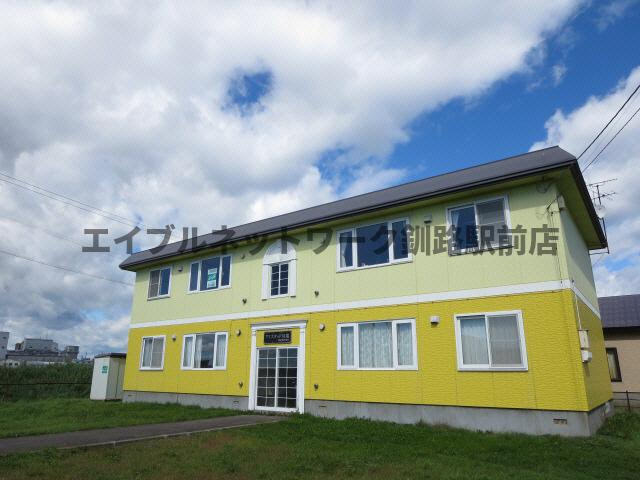 アミスタッド川端の外観