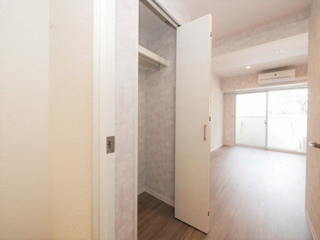 グランドゥール九条の収納