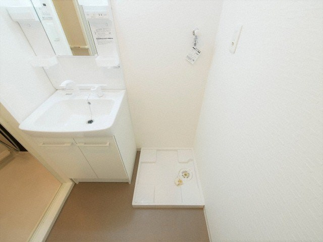 グランドゥール九条の洗面所