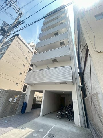 グランドゥール九条の外観