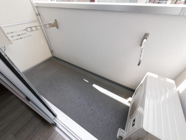 グランドゥール九条のバルコニー